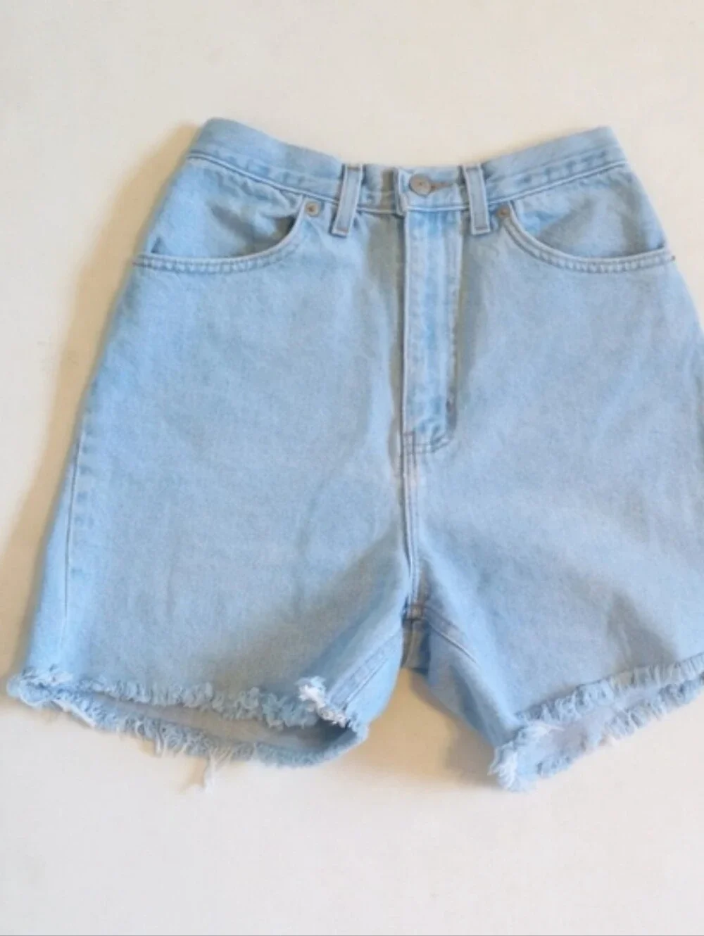 Faded Glory vintage 1990s rigid denim 100% cotton high-waisted light wash shorts